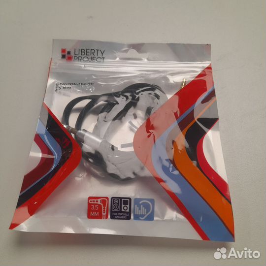 Aux кабель 1 метр, новый. Кабель аукс