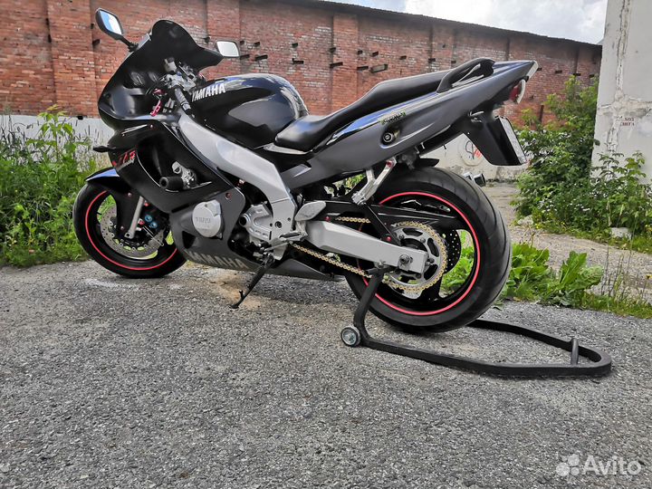 Yamaha YZF 600R
