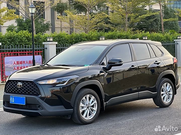 Toyota Corolla Cross 2.0 CVT, 2023, 3 000 км