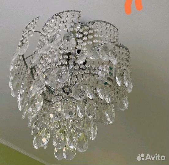 Хрустальная люстра