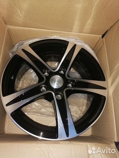 Продам литой диск