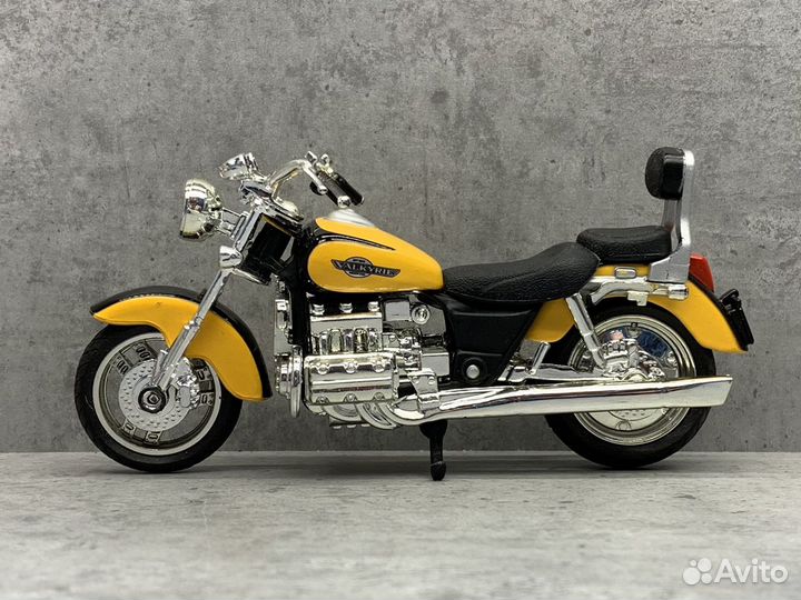 Коллекционная модель Honda Valkyrie 1:18