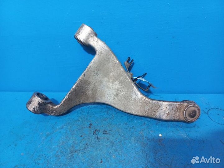 Рычаг подвески верхний задний правый Nissan Murano