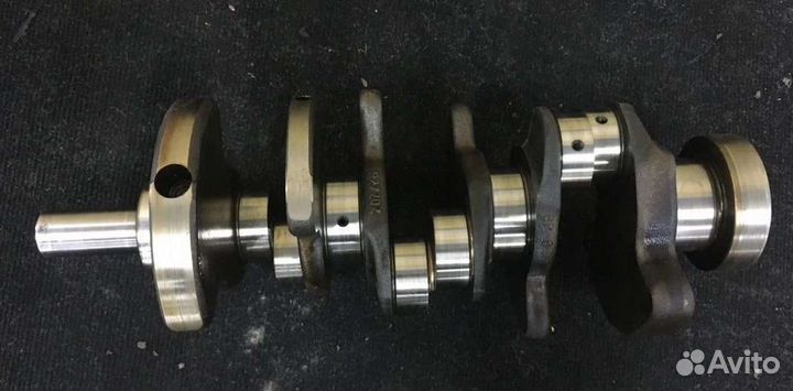 Каленвал на мерседес 272 матор 3,5 обëм