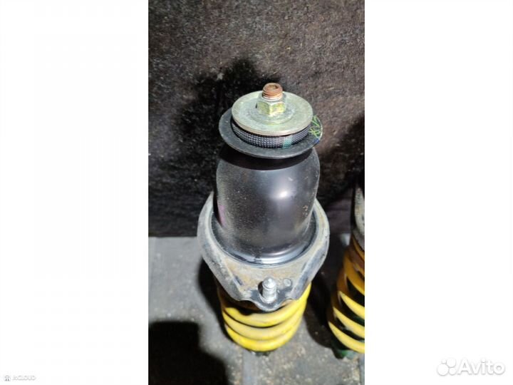 Стойка на toyota celica ZZT231