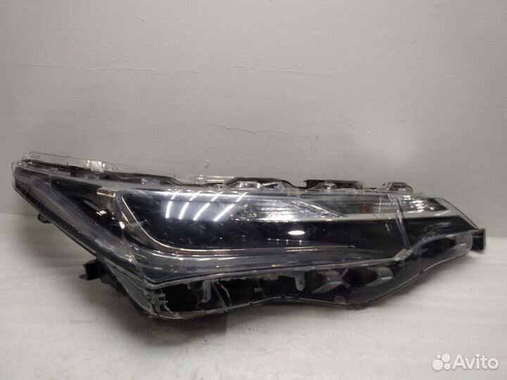 Фара правая Toyota Corolla