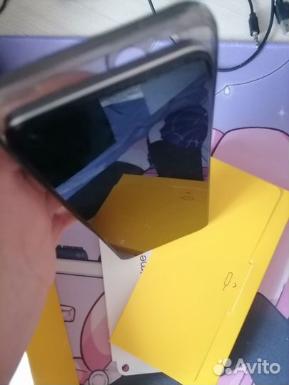 Телефон realme 8i