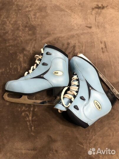 Женские фигурные коньки roces blue 39
