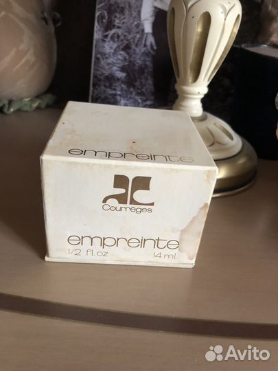 Коробка от духов Courreges