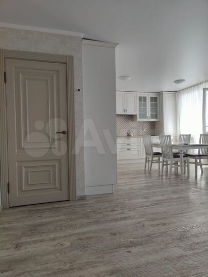 3-к. квартира, 82 м², 9/11 эт.