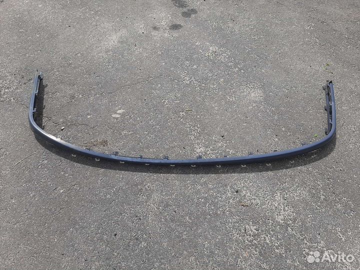 Молдинг заднего бампера Volkswagen passat