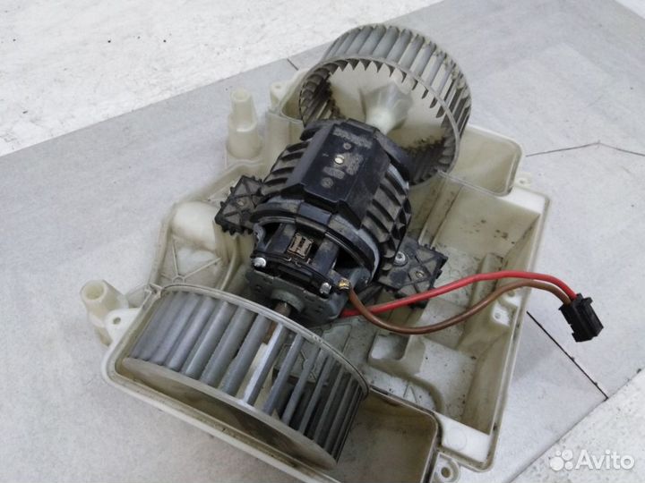 Моторчик печки Мерседес