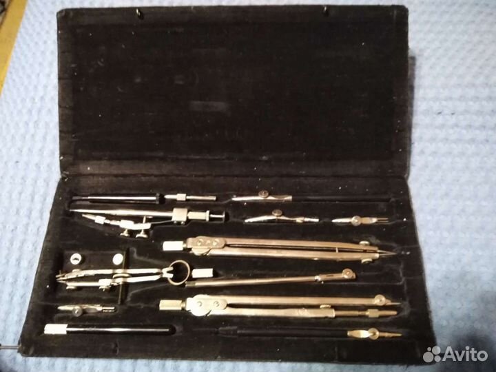 У-14 Готовальня