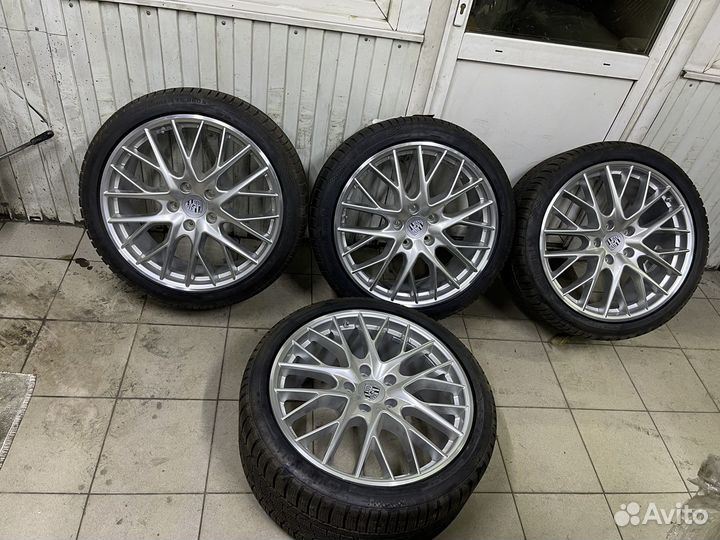 Комплект зимних колес R21 Panamera