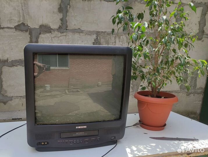 Телевизор видеодвойка