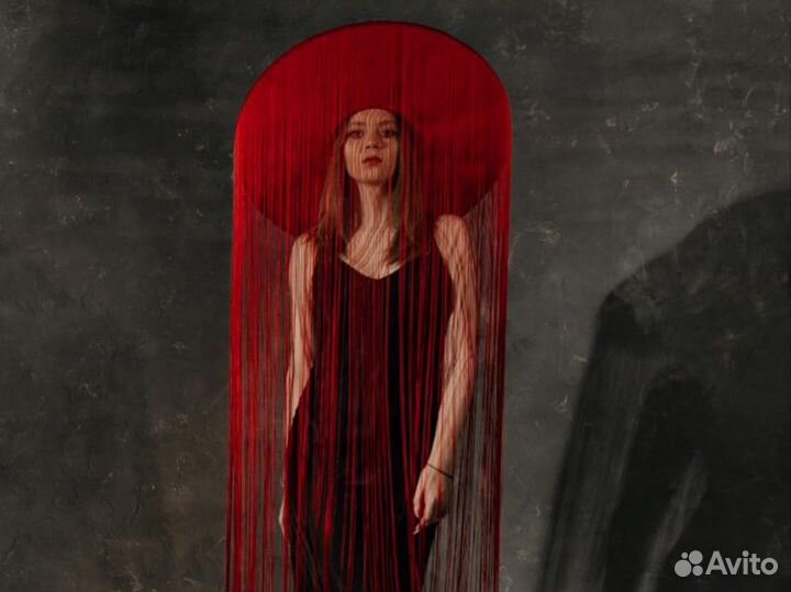 Шляпа с нитями для фотосессии