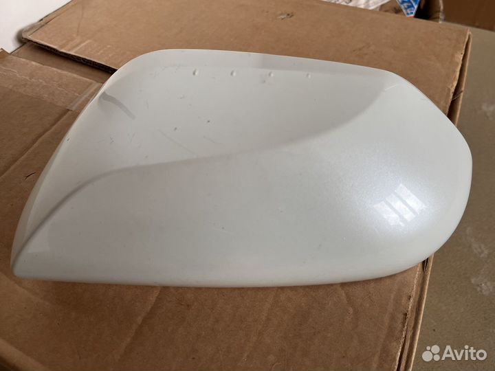 Накладка левого зеркала toyota camry 70
