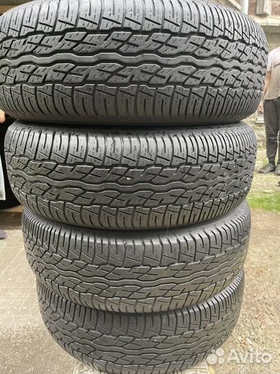 Bridgestone Dueler H/T 687 225/65 R17