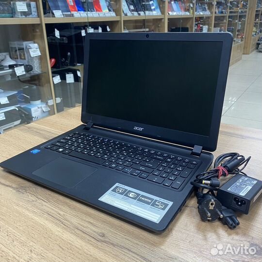 Acer Aspire ES1-553-P2Y0