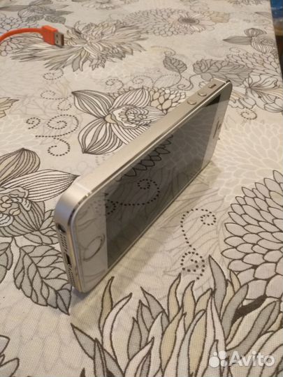 iPhone 5S, 16 ГБ