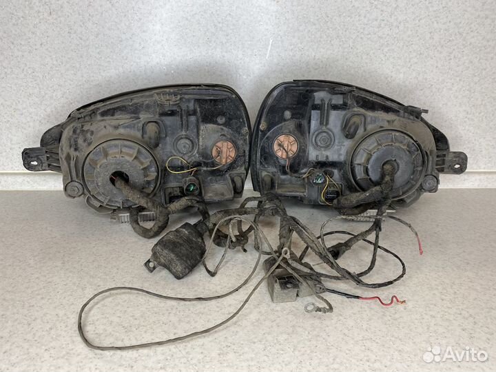 Фары Hyundai Sanda Fe I