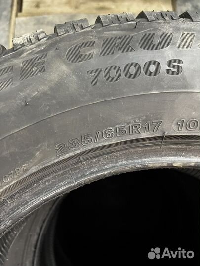 Bridgestone Ice Cruiser 5000 235/65 R17