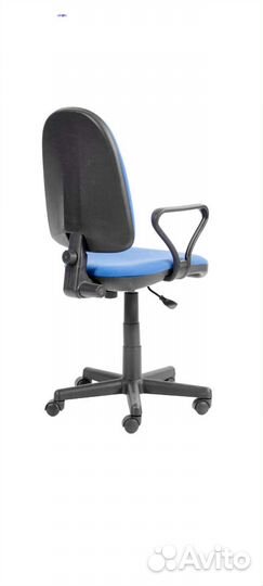 Офисное кресло