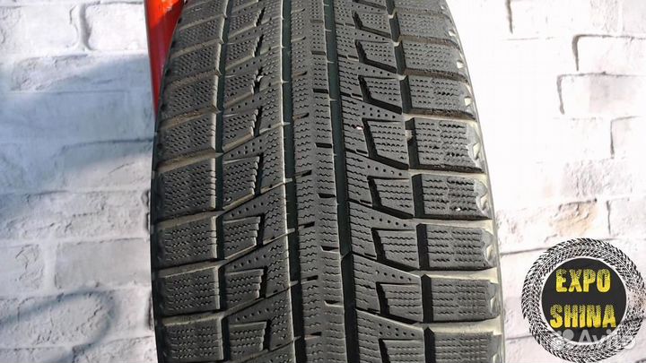 Bridgestone Blizzak Revo2 215/45 R17 87Q