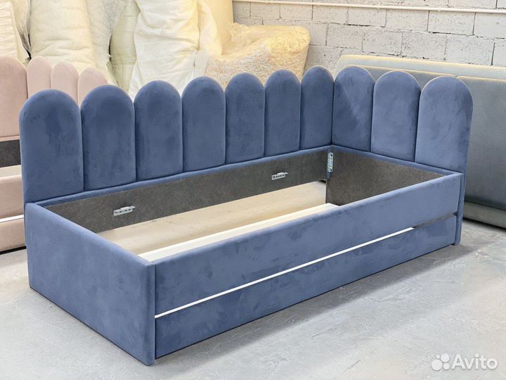 Детская кровать с ящиком