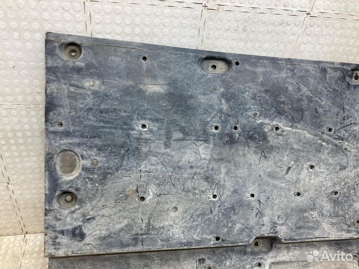 Защита днища левая Toyota Rav4 XA50 2018