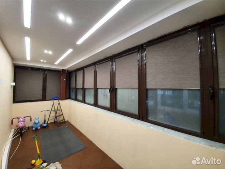 Рулонная штора на окно