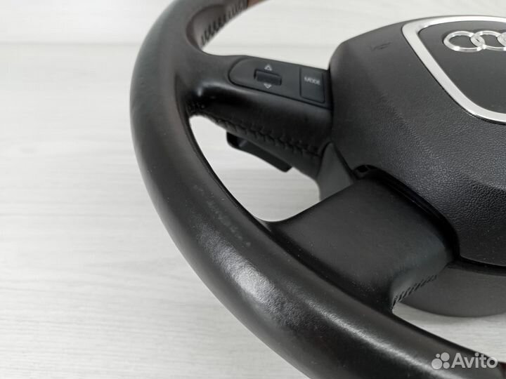 Руль в сборе Audi A6 C6 (кожа, дерево)