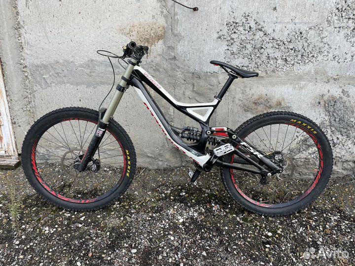 Specialized demo 8