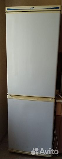 Холодильник бу pozis