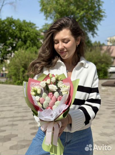 Букеты из клубник в шоколаде