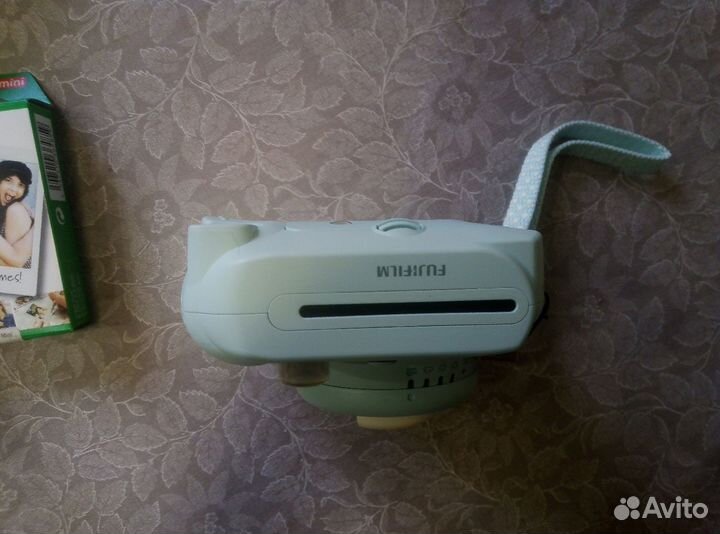 Пленочный фотоаппарат Instax Mini 9