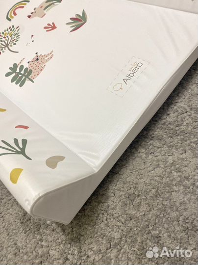 Пеленальная доска на кроватку