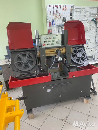 Ленточнопильный станок по металлу