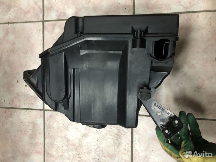 Корпус блока предохранителей Mercedes S221 W221