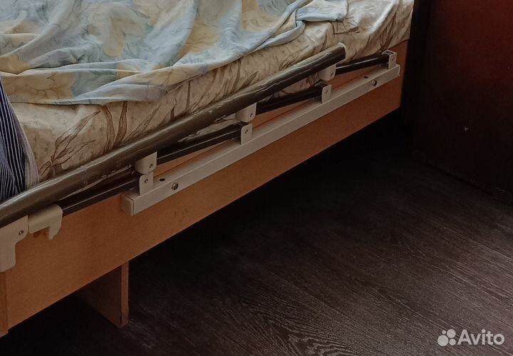 Ограждение кровати для лежачих больных