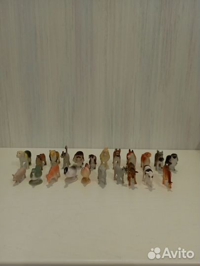 Коллекция динозавров и домашних животных