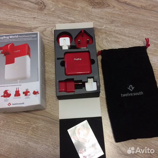 Международный переходник Twelve South PlugBug Worl
