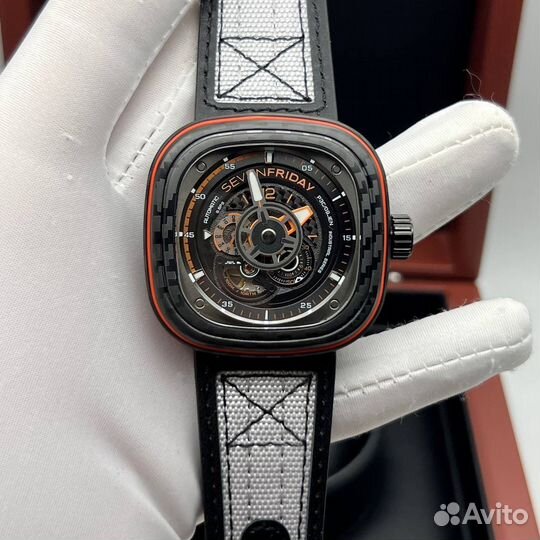Наручные часы sevenfriday