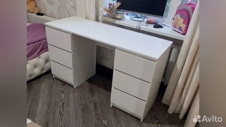 Стол компьютерный