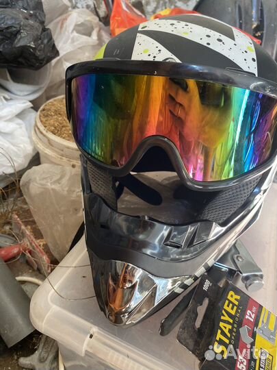 Кроссовый шлем