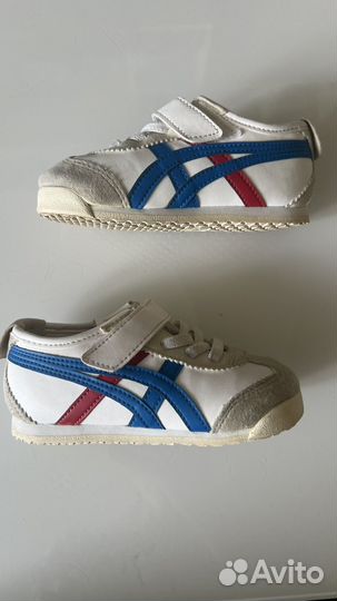 Детские кроссовки asics