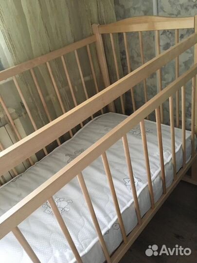 Детская кровать с матрасом