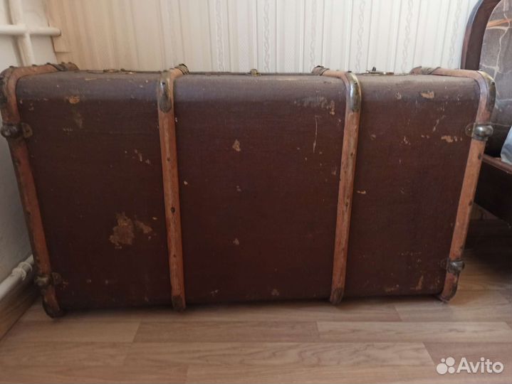 Чемодан-сундук каретный