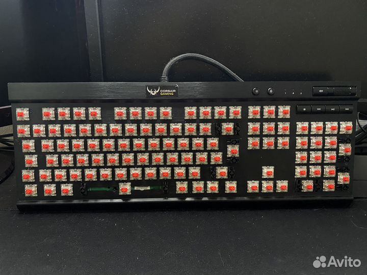 Механическая клавиатура corsair k70 rgb
