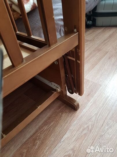 Продаю детскую кроватку